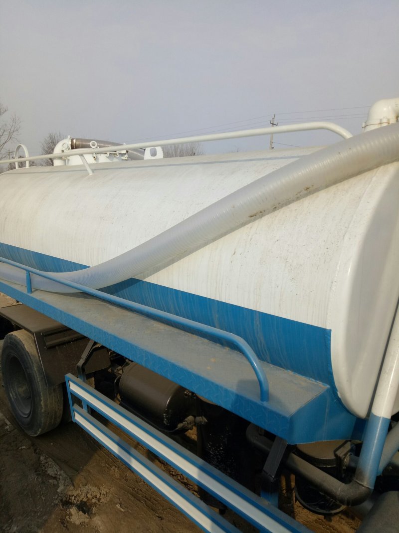 山东环卫车基地吸粪车吸污车