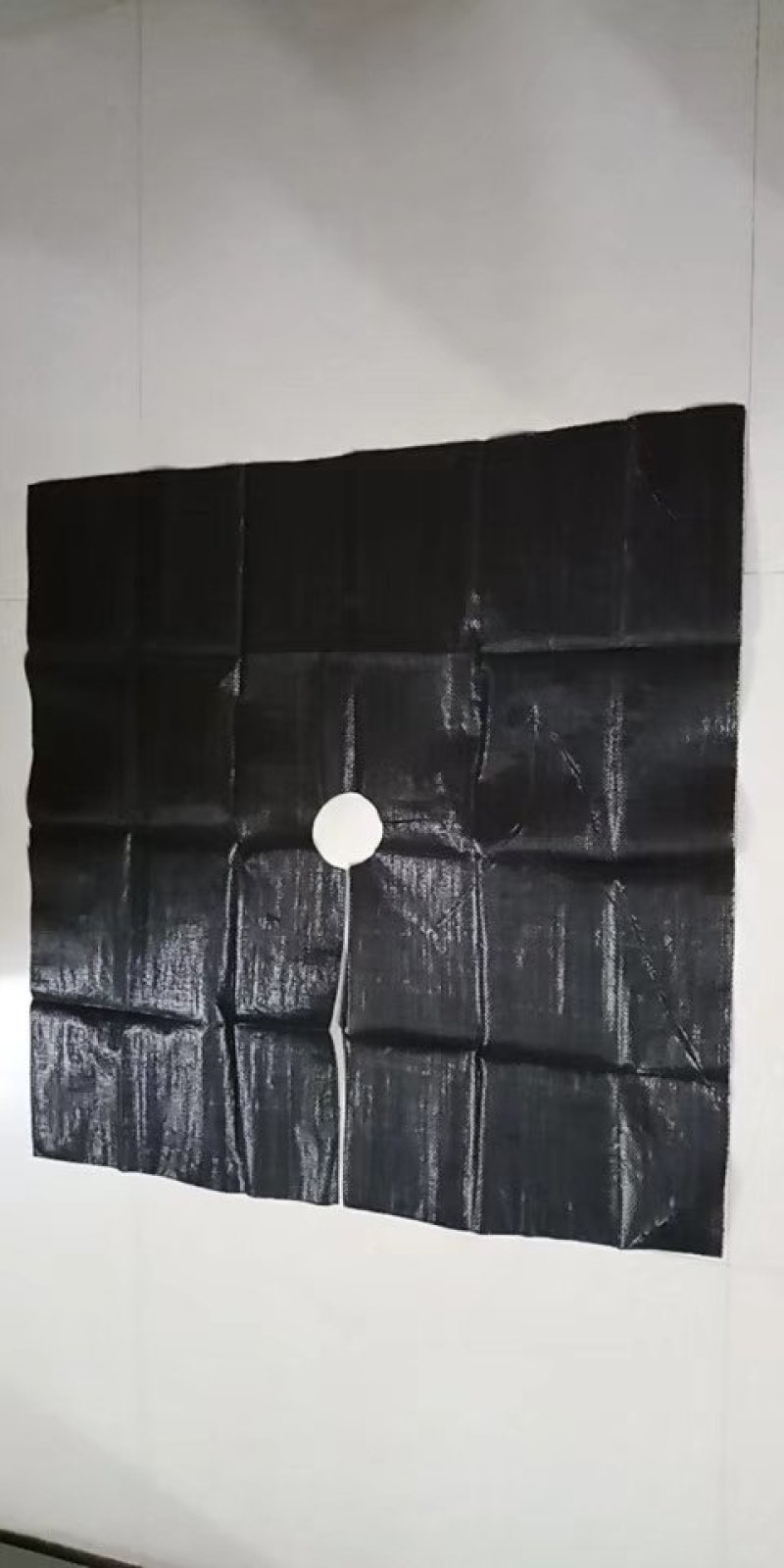 定制带孔地布，打孔地布，防草地布抗老化多年防草