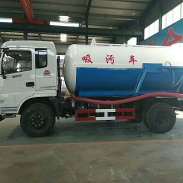 吸污车