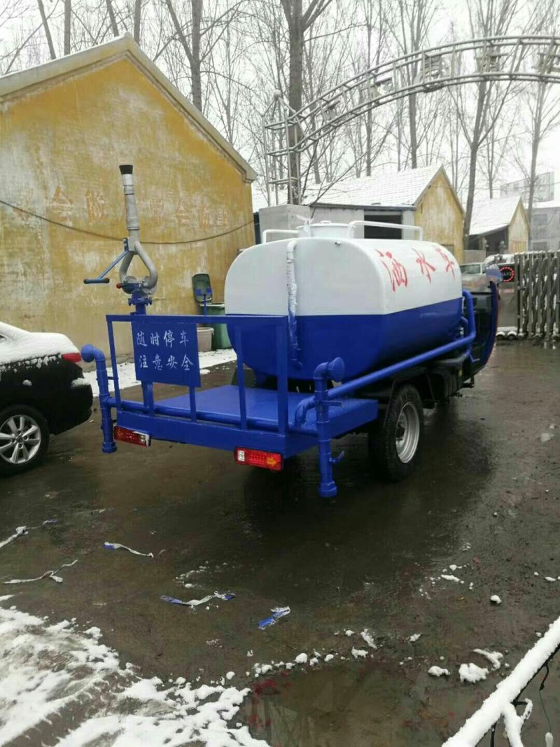福田五星2立方洒水车小型工程喷洒车