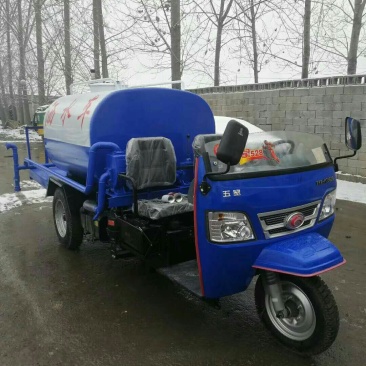 福田五星2立方洒水车小型工程喷洒车