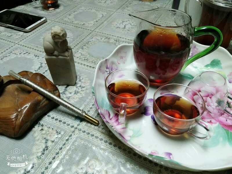 本人小店专营云南大山上的野生古树红茶、古树普洱茶。