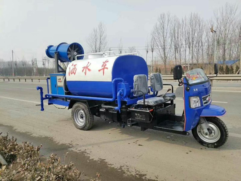 2立方雾炮洒水车喷洒车