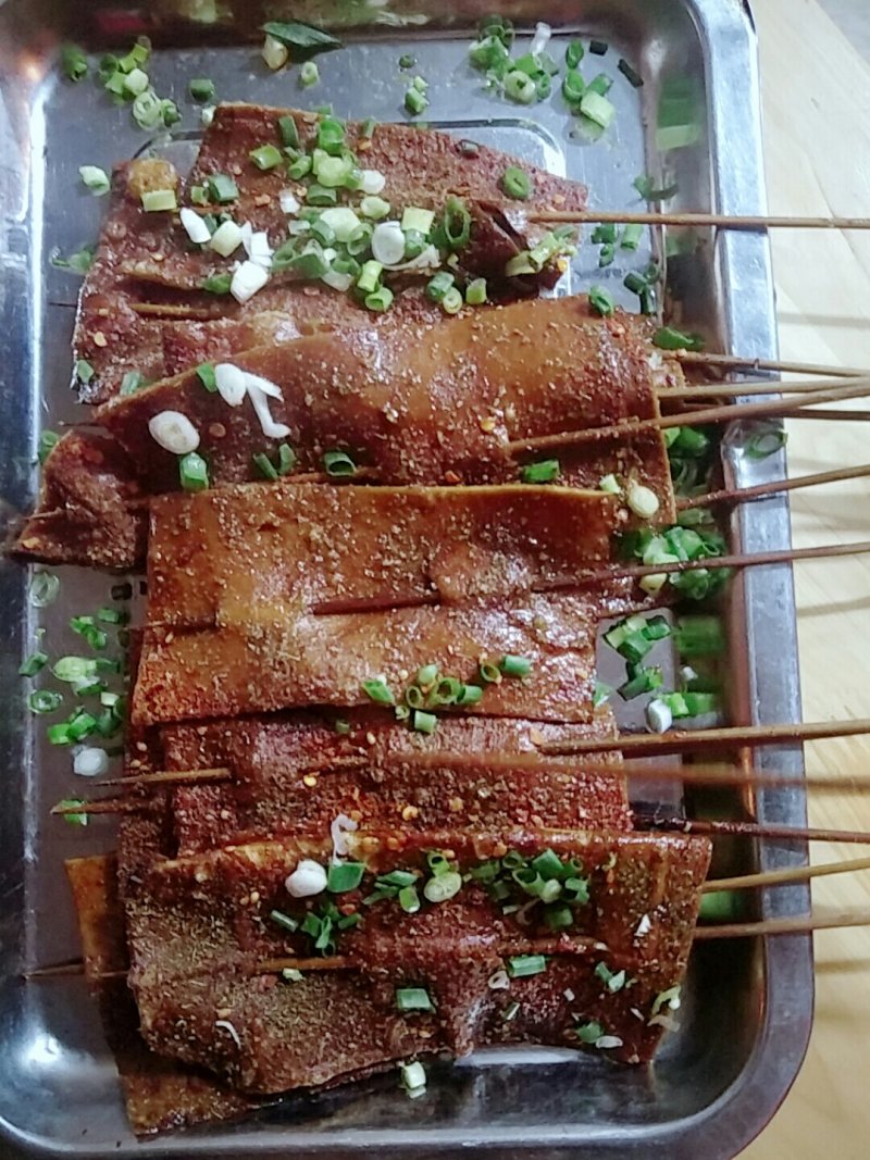 四川特产牛皮豆腐干鲜卤牛皮豆干凉拌烧烤串串火锅配菜