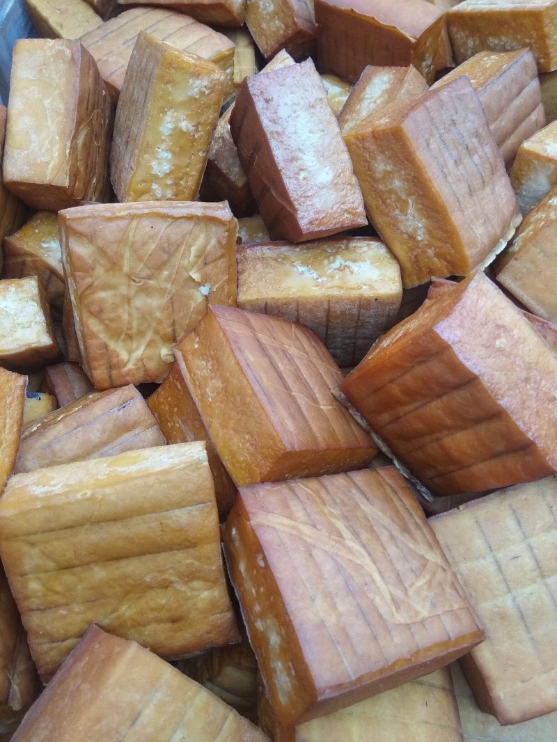农家自制烟熏腊豆腐批发私聊DF459459