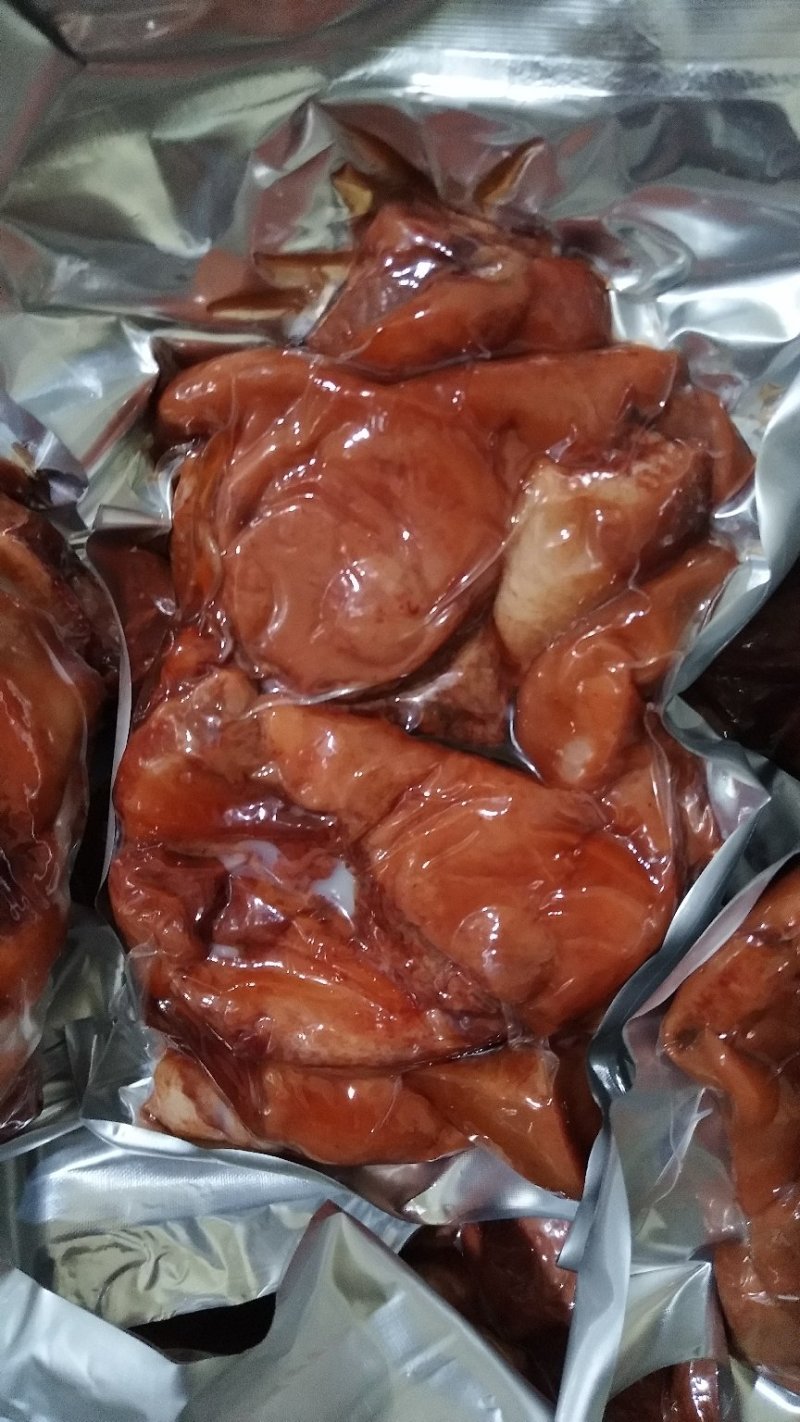 卤味猪香嘴，多包装，真空开袋即食，麻辣口味，肥而不腻。