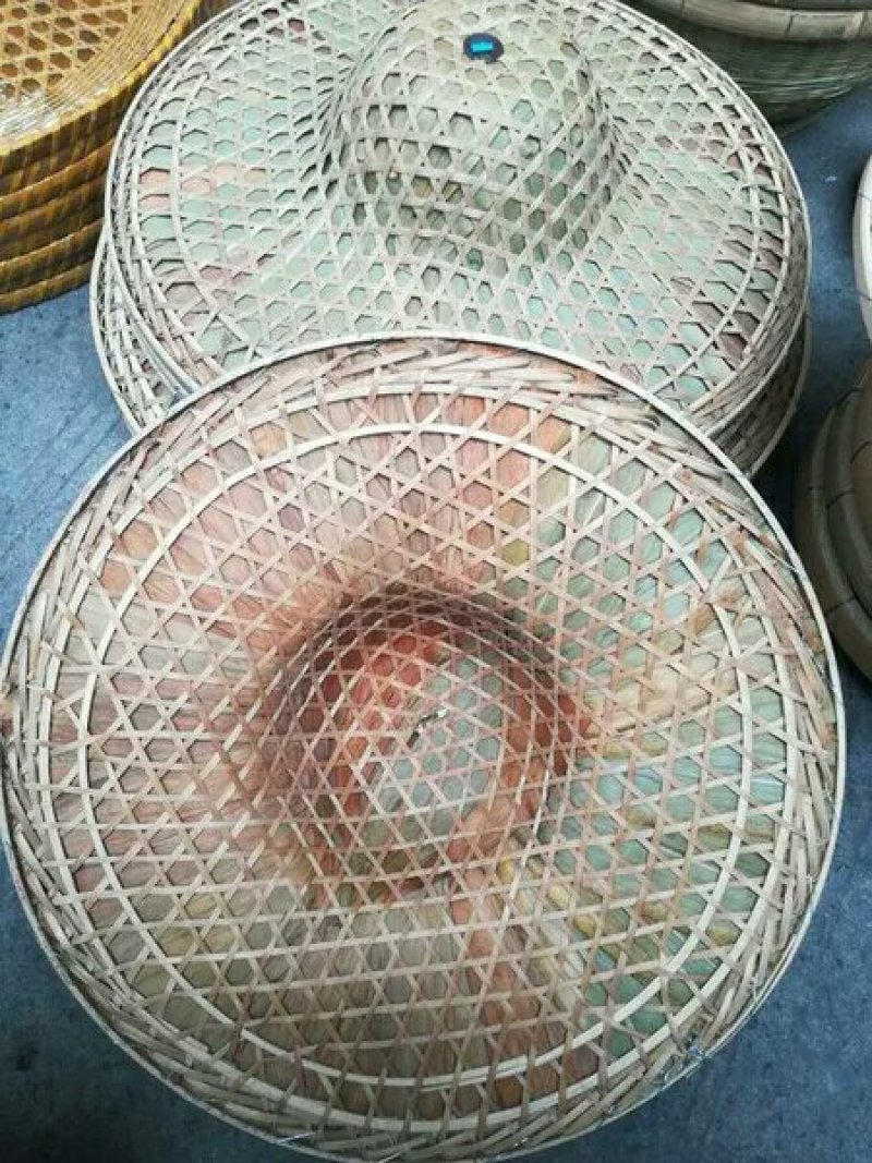 圆顶竹编帽竹叶竹帽遮阳帽菜馆灯罩舞台道具直径37，