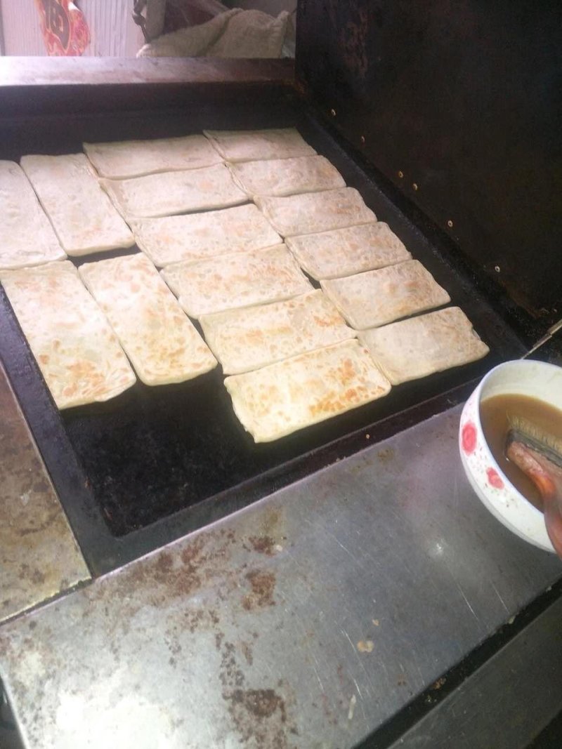 驴肉火烧皮真空包装，半熟品。