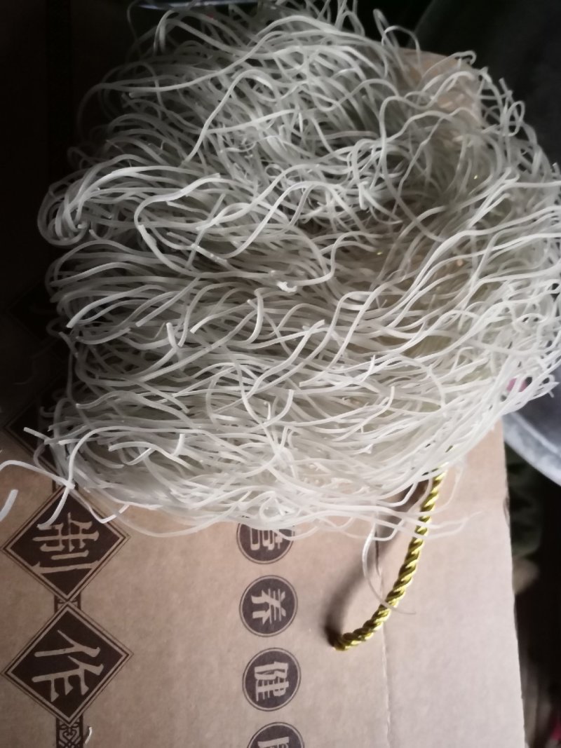 正宗红薯粉条丝纯手工制作福建寿宁高山含硒锌粉条假一赔十5