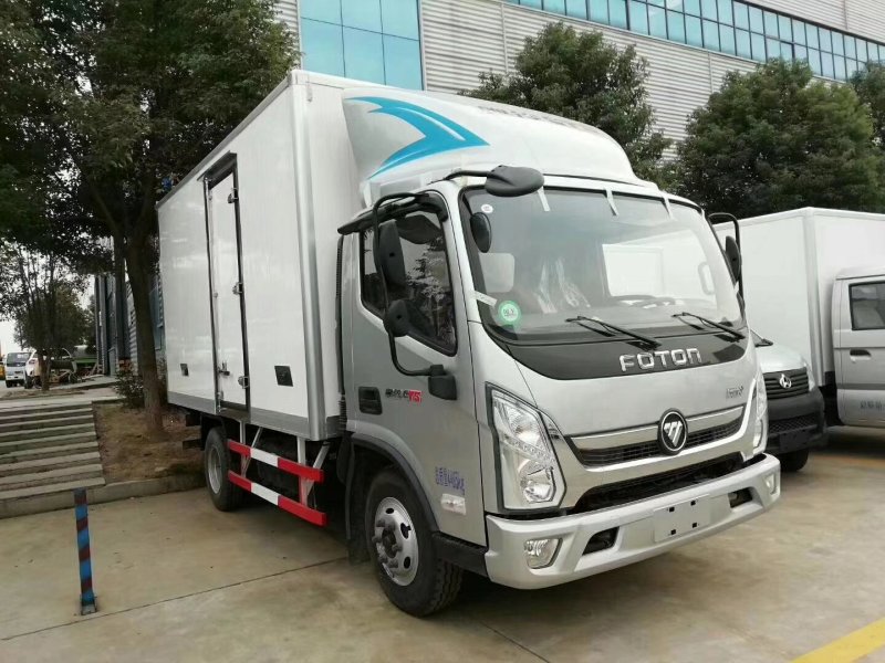 福田奥铃4.2米肉钩冷藏车