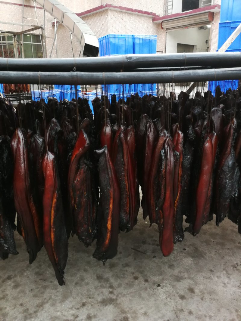 腊肠烟熏川味麻辣土肠