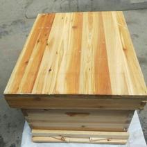 蜂箱煮蜡蜂箱平箱高箱，活框蜂箱养蜂工具。多个尺寸定做。