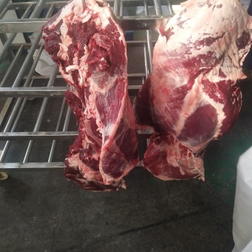 鲜牛后腿肉，纯干鲜牛肉，纯干牛碎肉，牛排