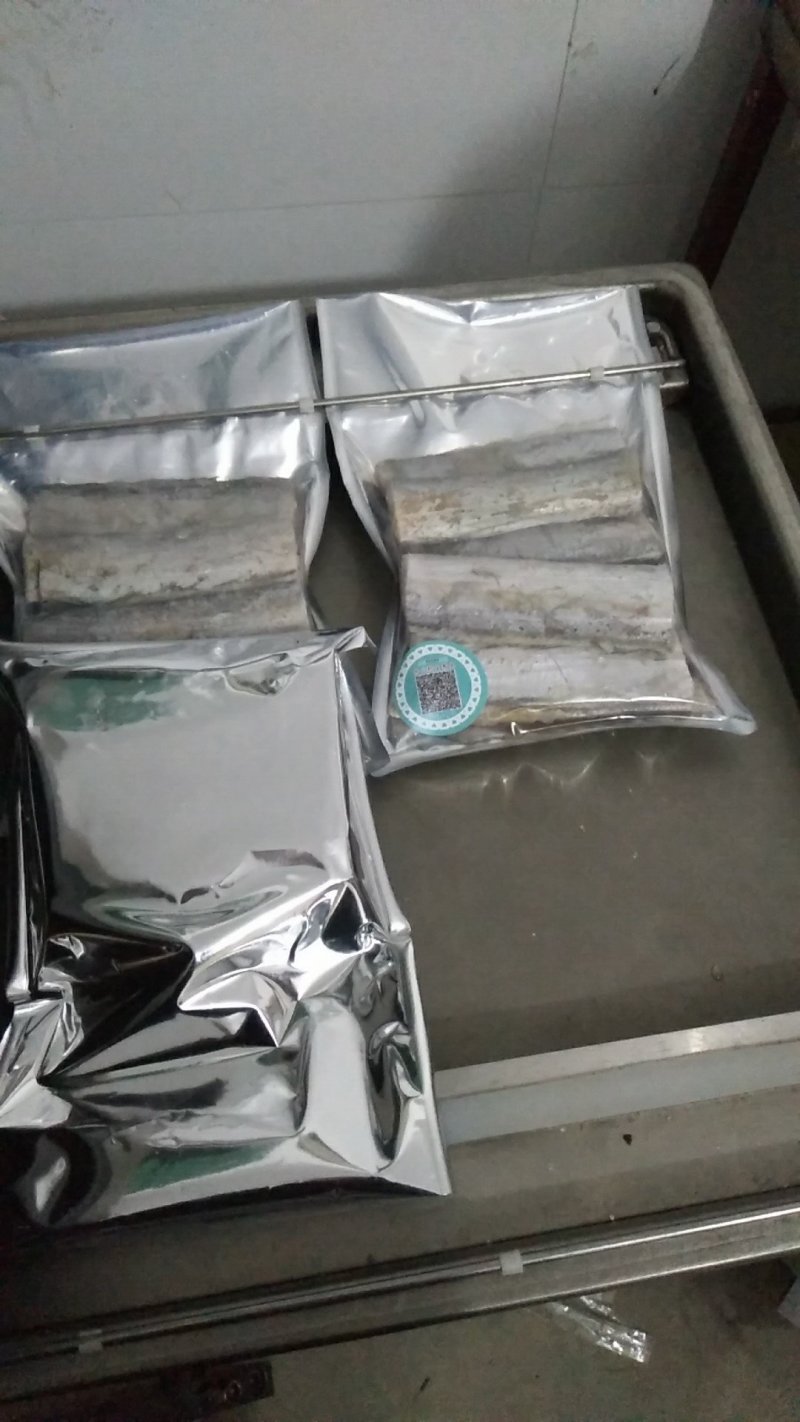 精品带鱼段