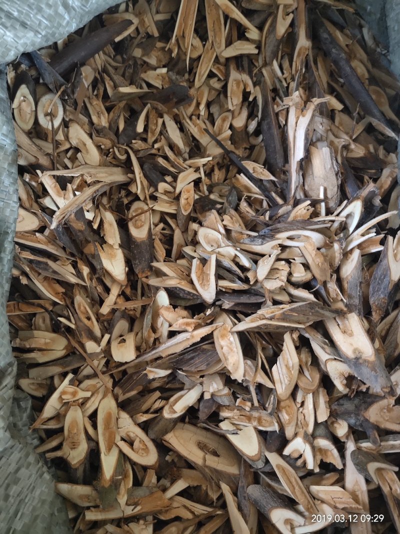 广西大量钩藤阳枝，根，切，片，统货价