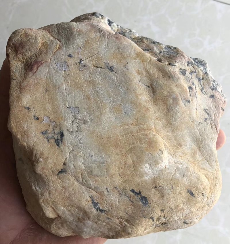 翡翠原石品质保证诚信经营缅甸产地货源欢迎来电