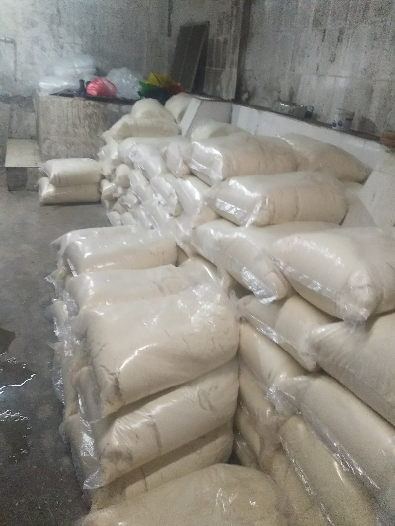《每天都为你供应新鲜豆腐渣黄豆壳，腐竹碎沫》
