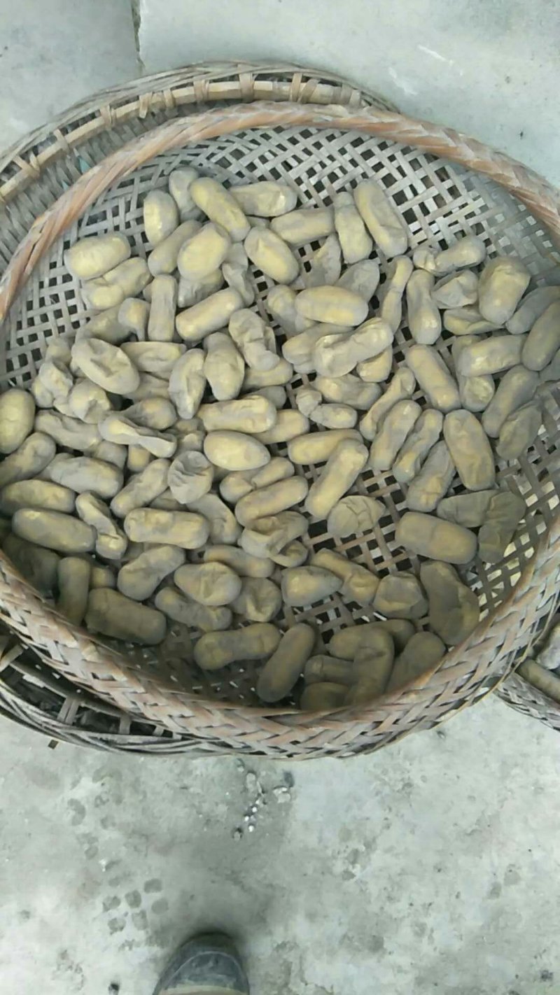 贵州特色灰豆腐果