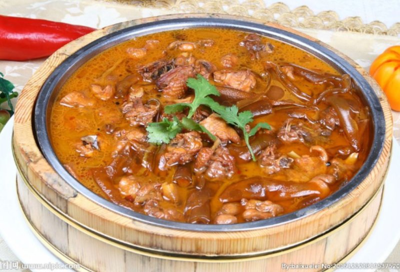 绿豆粉皮，地方特产，一件25包，10件起批。