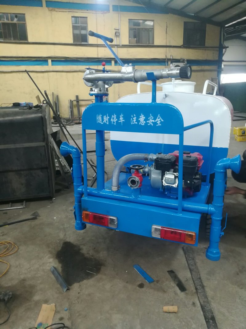 电动洒水车，三轮，4轮