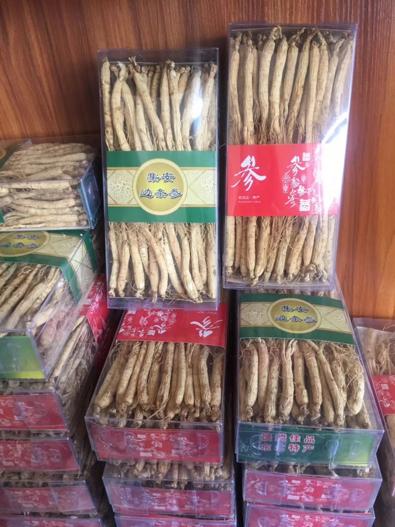 东北特产，木耳，蘑菇，人参，等批发零售