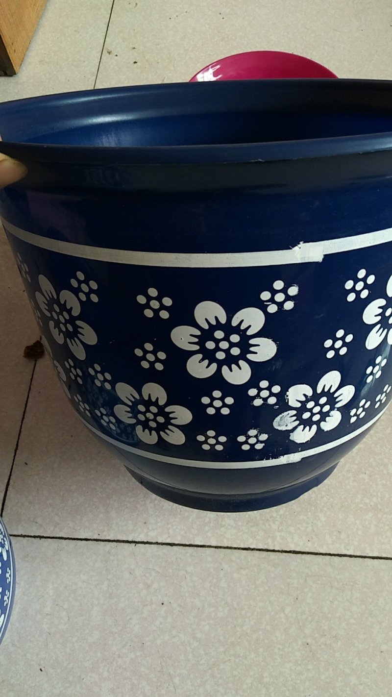加厚仿瓷梅花塑料花盆