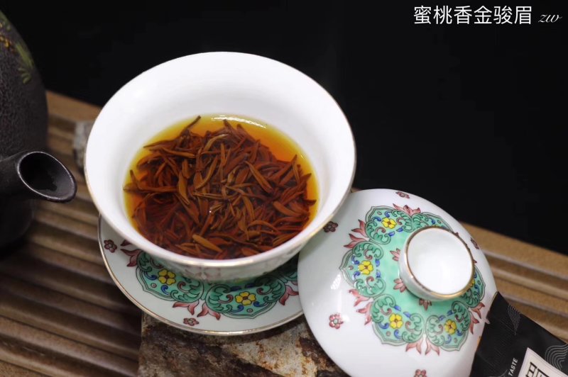 武夷山岩茶～金骏眉…