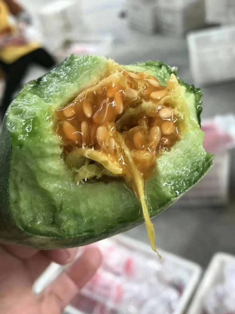 羊角蜜甜瓜，一级货，质量保证，货真价实，