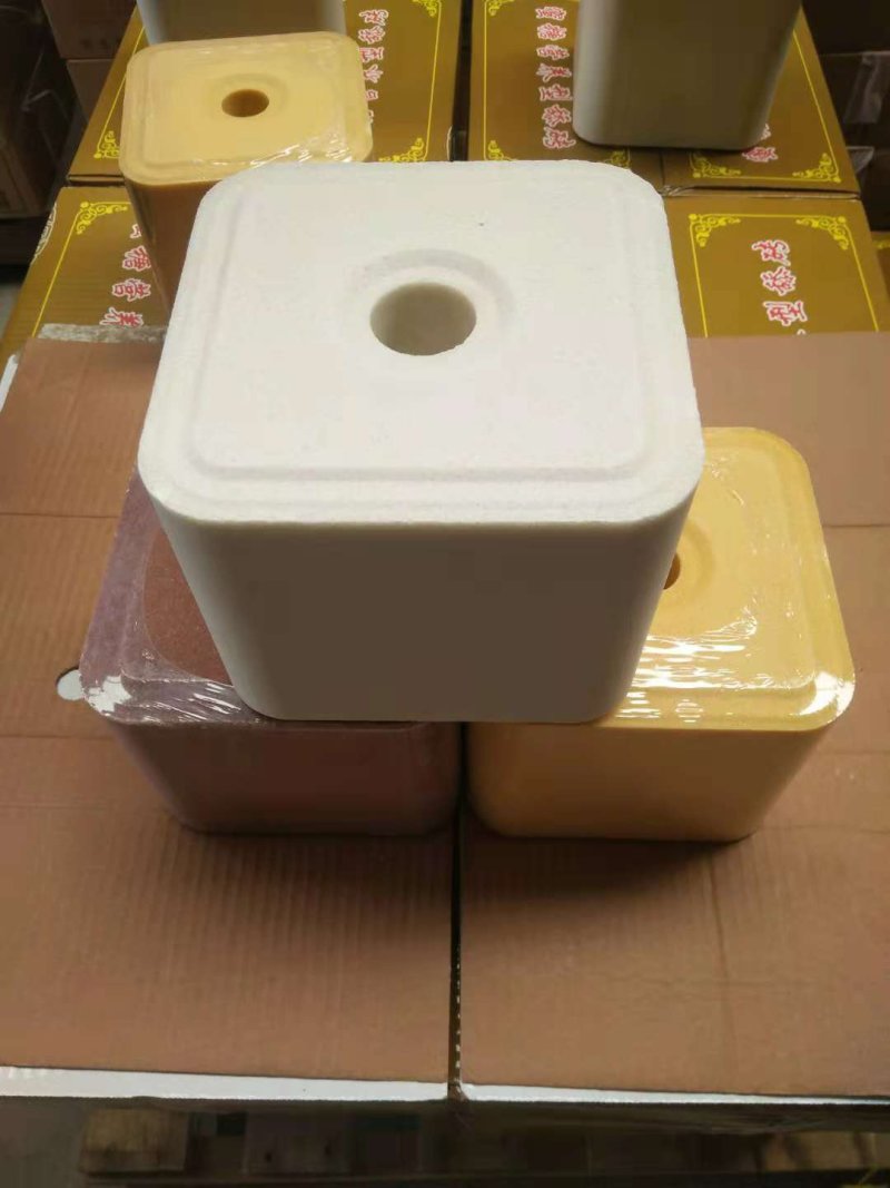 辛集开发区矿物质真假微量牛羊舔砖区分糖蜜热缩型喂牛羊舔砖