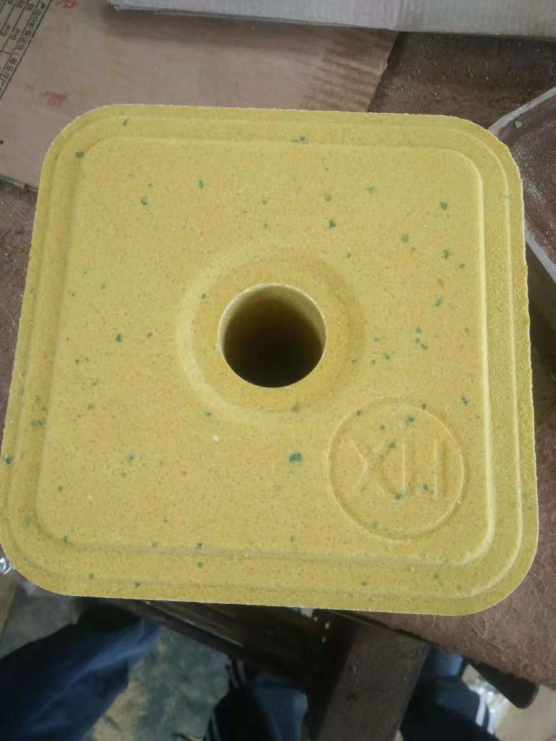 辛集开发区矿物质真假微量牛羊舔砖区分糖蜜热缩型喂牛羊舔砖