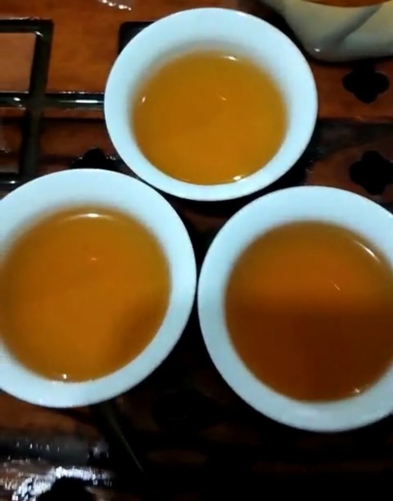 武夷山～岩茶正山小种属于红茶～