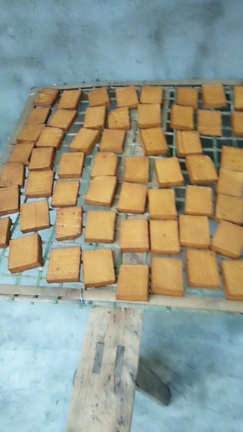 映秀豆腐干