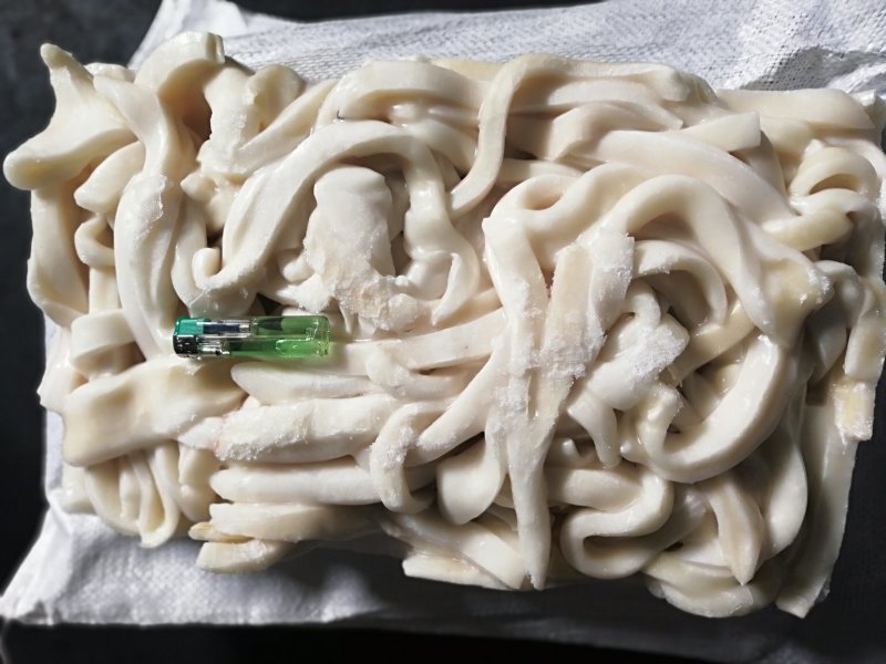 秘鲁去皮碎肉鱿鱼边角料鱿鱼条带皮鱿鱼碎肉