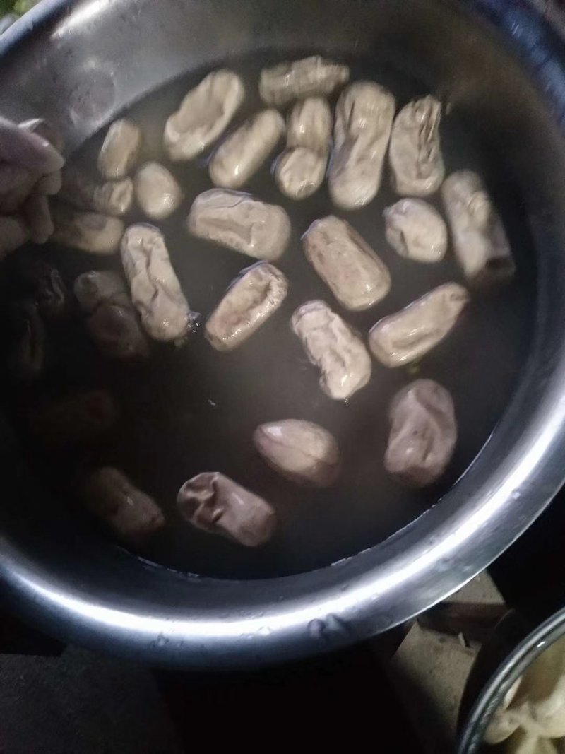 旧城灰豆腐果