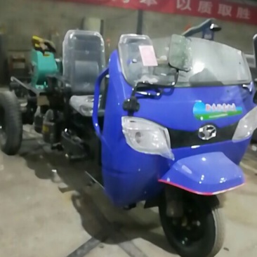 洒水车
