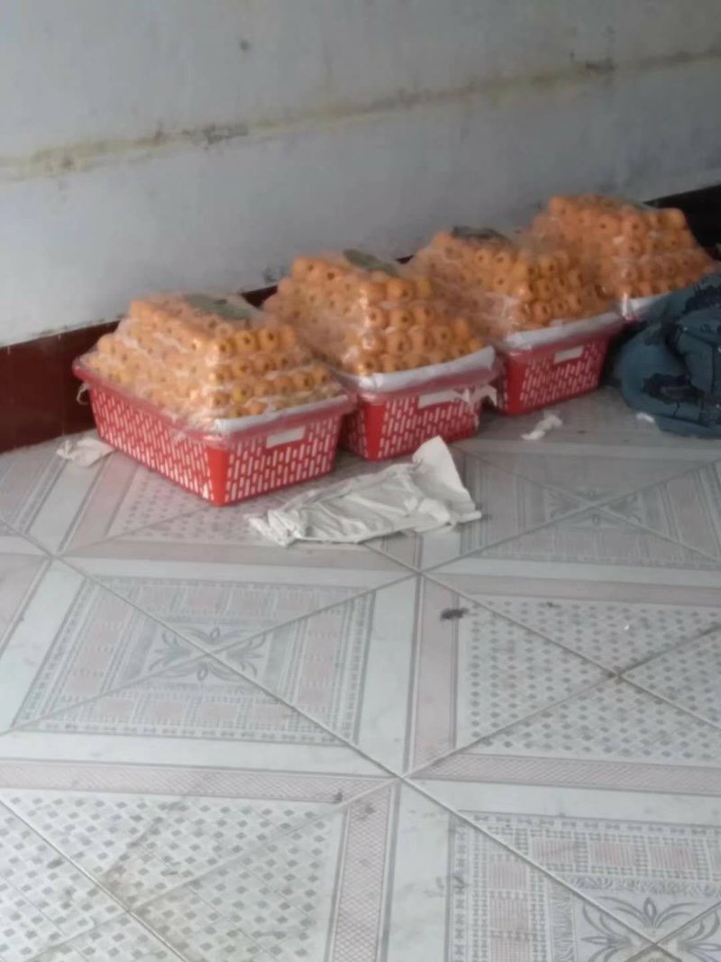 大凉山时令水果已经准备好了桑葚枇杷樱桃需要的老板可以联系