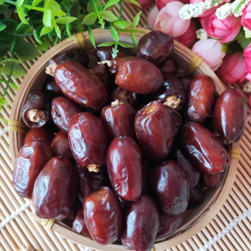伊朗进口黑椰枣阿联酋小黑椰枣零食香甜软糯