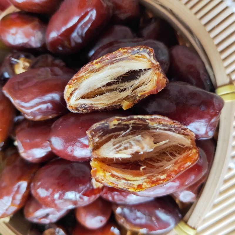 伊朗进口黑椰枣阿联酋小黑椰枣零食香甜软糯