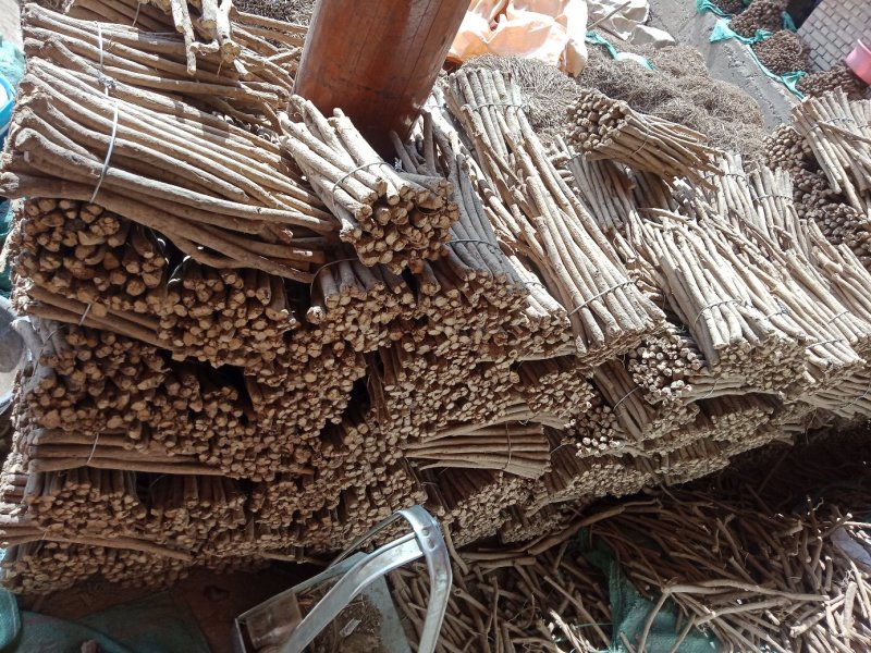 黄芪原条，黄芪片，黄芪直条中药材煲汤料