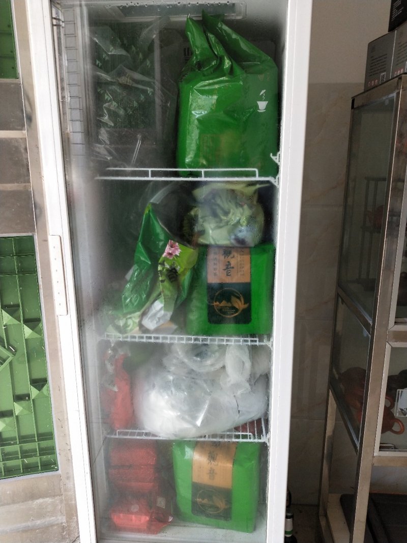 绿茶.红茶.花茶.铁观音.普洱茶！
