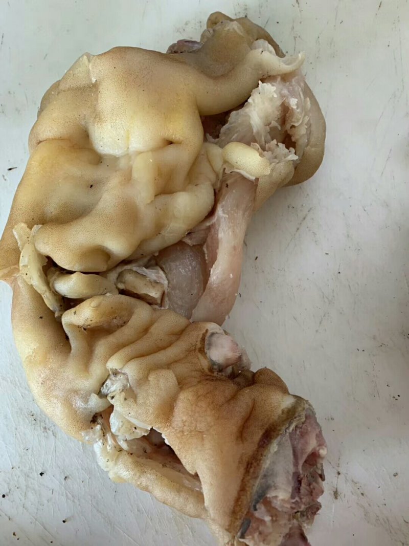 全熟火烧牛蹄，生熟都有，