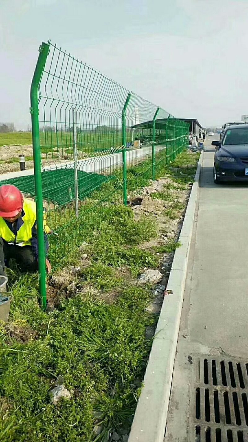 厂家直销双边丝护栏网框网道路圈地圈山围网高速公路护栏网