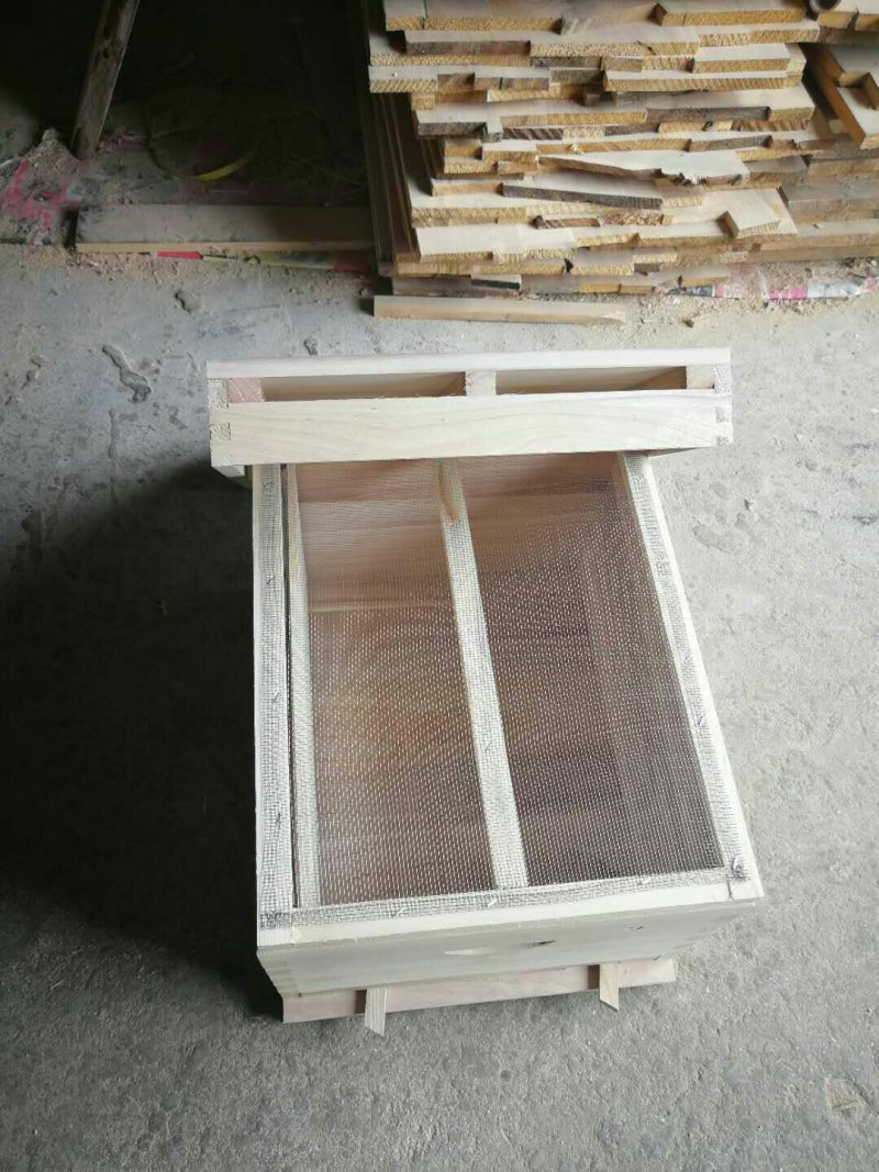 蜂箱平箱高箱，活框蜂箱养蜂工具。多个尺寸定做。