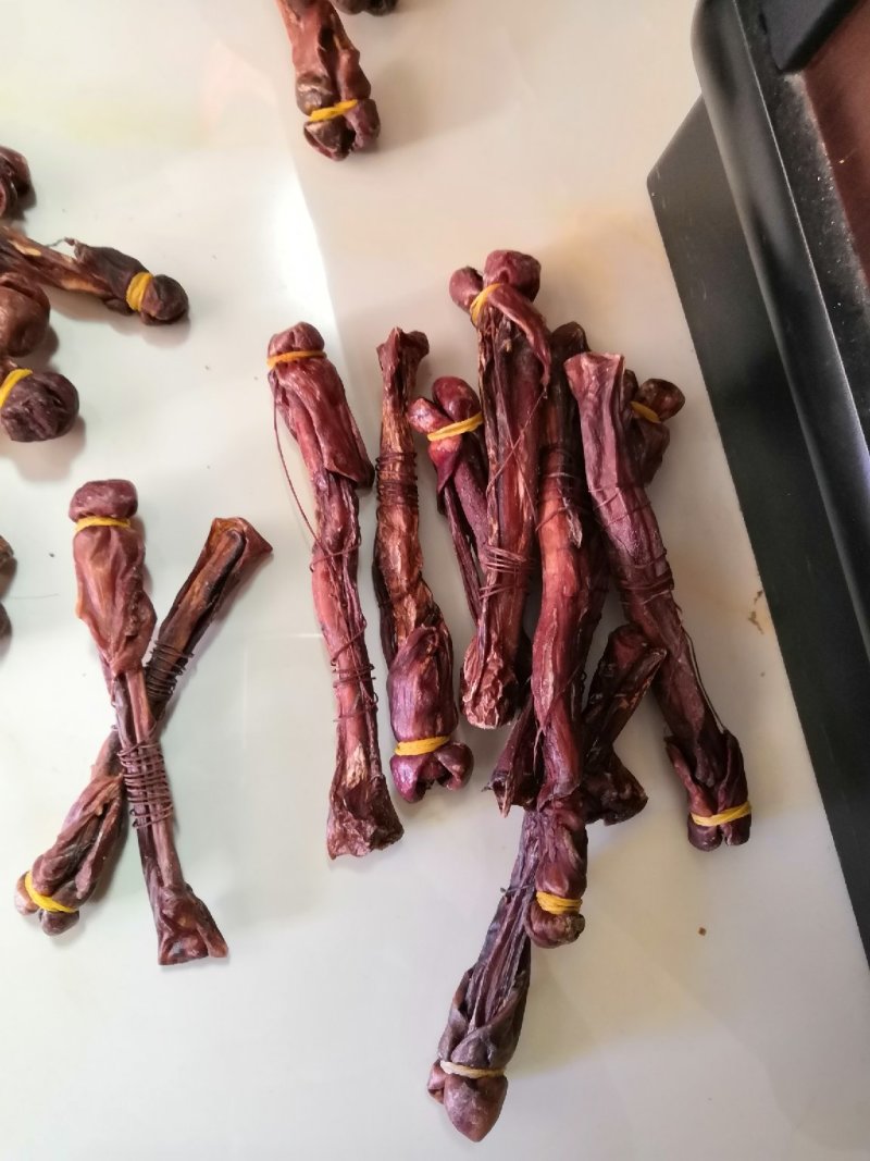 各种鞭狗鞭狗肾黑狗鞭35厘米左右各种规格欢迎进店