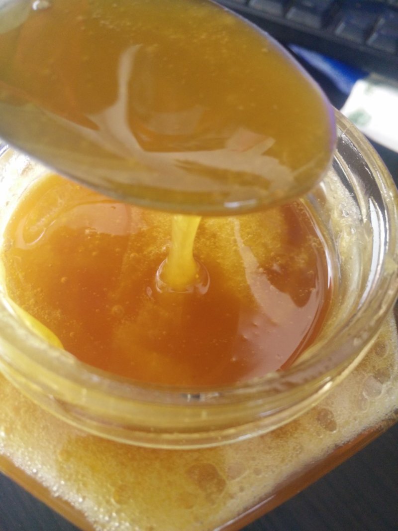 云南野生蜂蜜小挂蜜草蜂蜜的山蜂蜜
