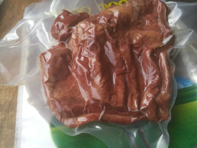 卤香熟驴肉