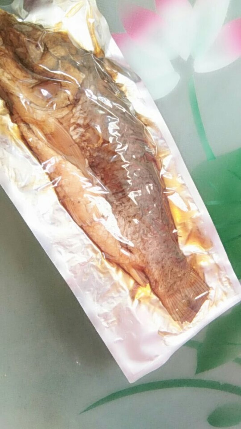 酥鱼，有武昌鱼鲤鱼鲢鱼香酥可口回味无穷