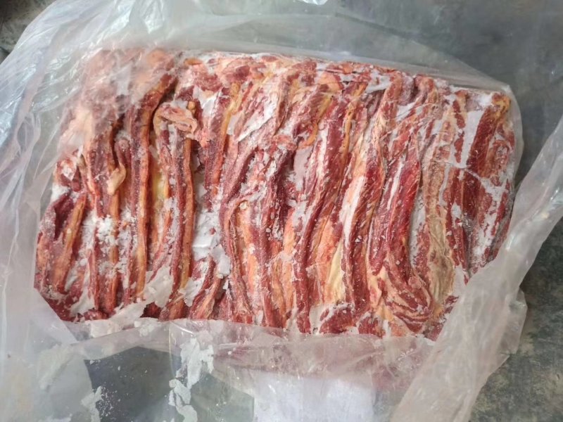 各种驴肉板肠心，肚，口条，腰孑，蹄筋，健子，及各种下水。