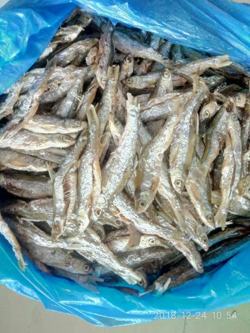 油炸开肚白肖鱼油炸
