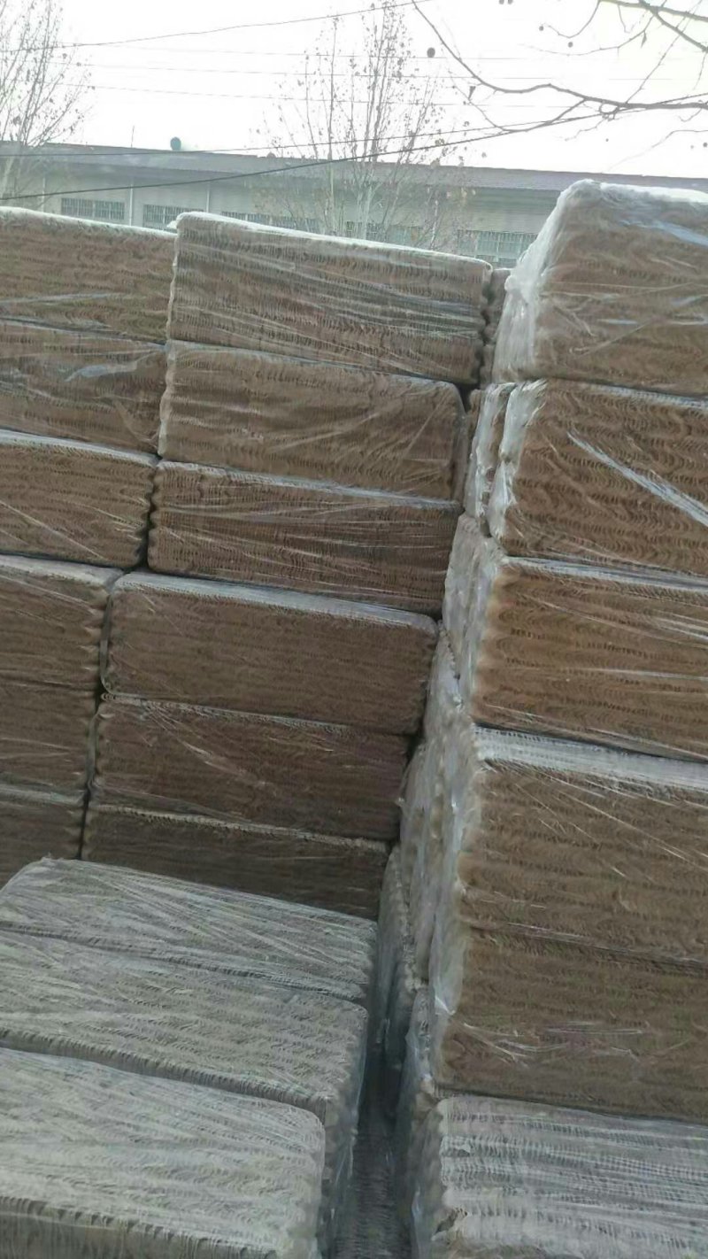 鸡蛋，鸭蛋纸蛋托3枚装大量供应